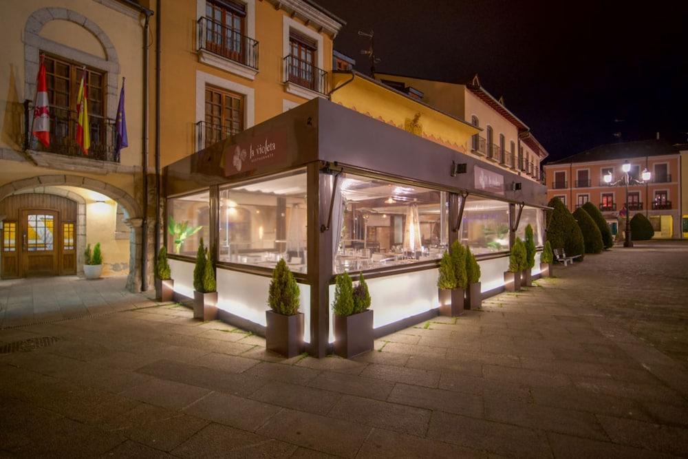 Hotel Aroi Bierzo Plaza Ponferrada Eksteriør bilde