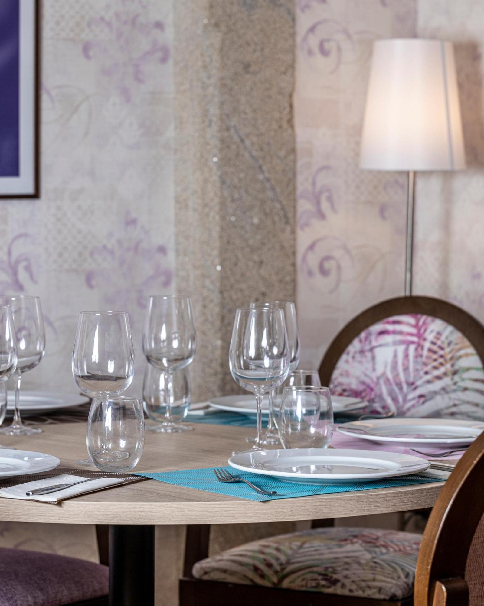 Hotel Aroi Bierzo Plaza Ponferrada Eksteriør bilde